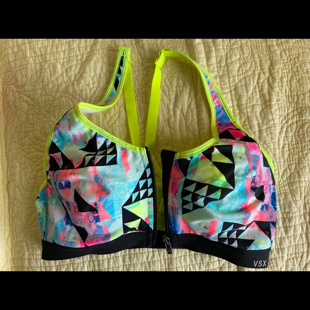 Sports bra padded double layer underwire